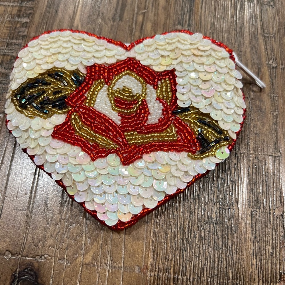 Beaded Heart w/ Rose Coin purse